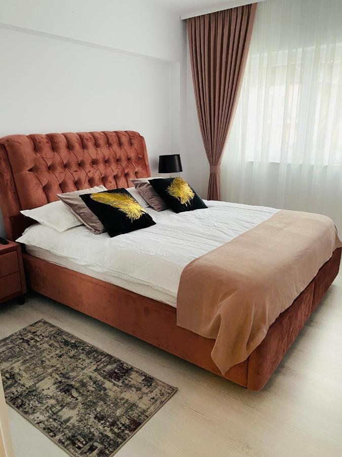 Luxury Queen Câmpulung Moldovenesc Exterior foto